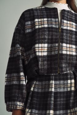 J7204ST